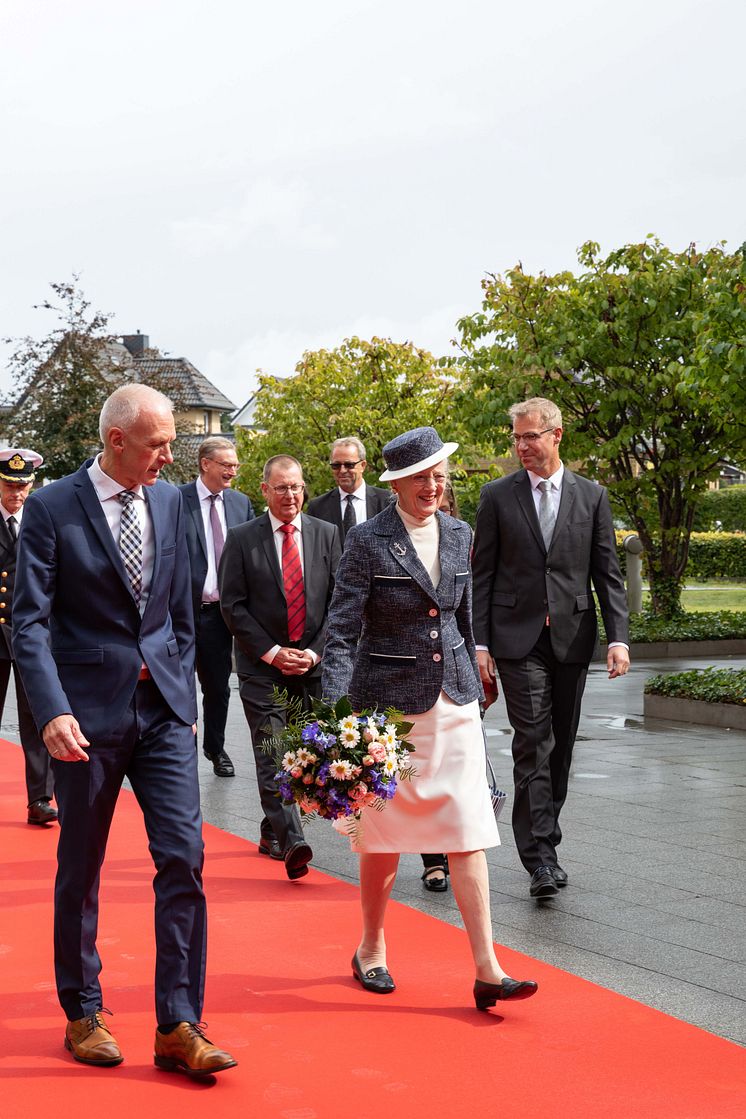 Hoher Besuch: Dänische Königin Margrethe II. besucht die Deutschlandzentrale von DÄNISCHES BETTENLAGER/JYSK in Handewitt
