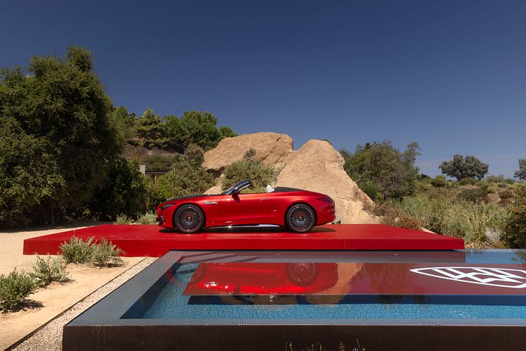 Mercedes Maybach SL 680 Monogram Series 