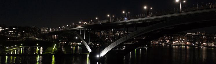 Ljussättning av Västerbron i Stockholm av Klätterservice AB