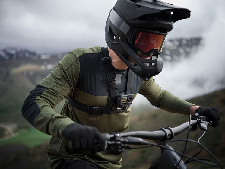 Osmo Action 5 Pro_Mountain Cycling_Chest Strap Mount.jpg