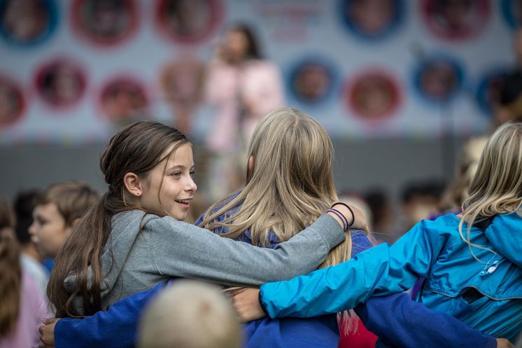 Vennskap er et sentralt tema i musikken til FORUT Barneaksjonen