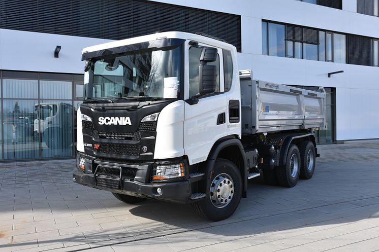 Scania G 450 XT mit Meiller Dreiseitenkipper