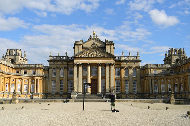 DEST_UK_ENGLAND_WOODSTOCK_BLENHEIM-PALACE_shutterstock-portfolio_1168572325_Universal_Within usage period_65293