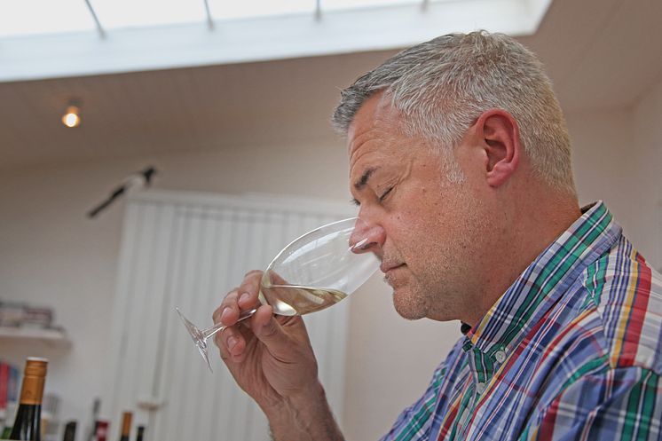 Ernst Kirchsteiger provar vin
