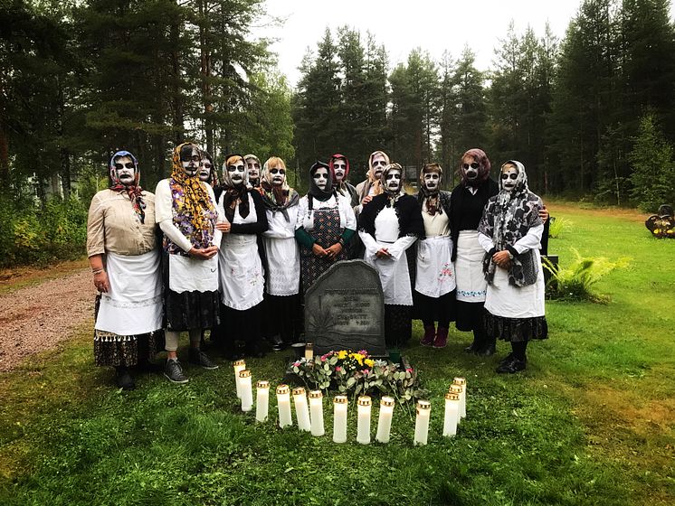 Azdororna på besök i Tornedalen.