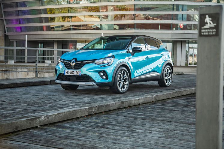 Captur E-TECH1