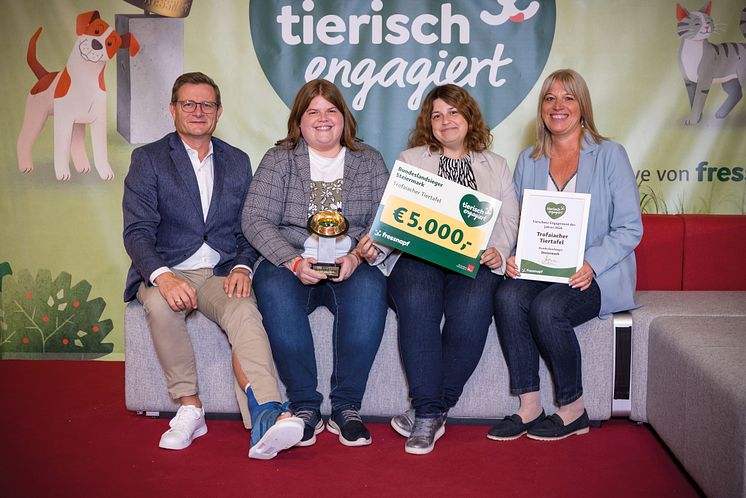 Award_trofaiacher-tiertafel_300dpi_cmyk.jpg