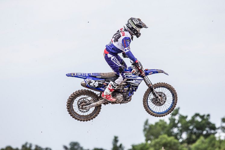 2018070205_004xx_MXGP_Rd12_シンプソン選手_4000