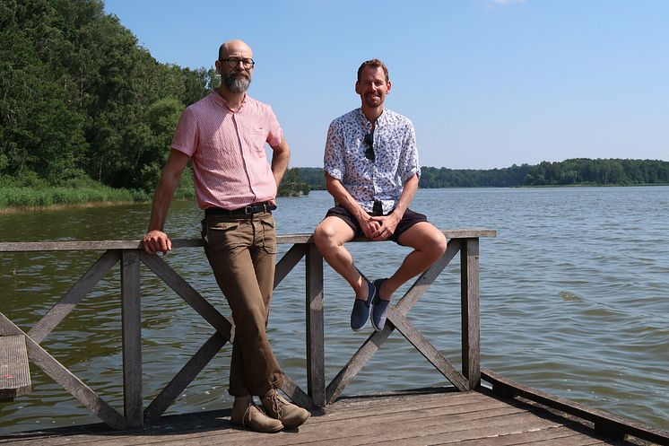 Kami Petersen (MP) och Thomas Rödin Hulth (MP)i Snogeholm 2