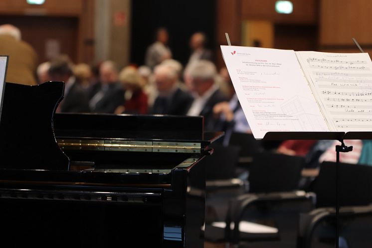 Worüber man schweigen muss  Privatdozent Pfarrer Dr. Marc Röbel lehrt jetzt an Uni Vechta 