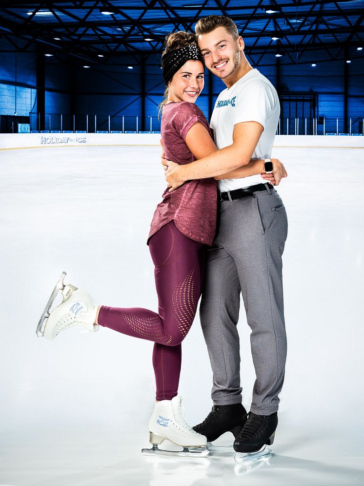 Dream-Team Sarah Lombardi und Joti Polizoakis bei HOLIDAY ON ICE wiedervereint