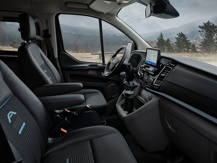 FORD_2020_TOURNEO_CUSTOM_ACTIVE-04