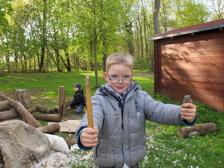 Geschwisterbegleitung im Kinderhospiz Bärenherz: Kinder begeistern sich für Hip-Hop-Projekt & Rage Room