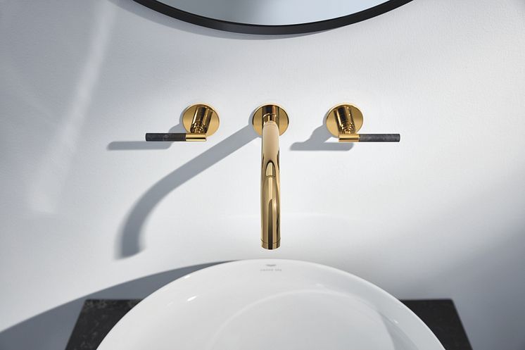 GROHE_Atrio Private Collection_3-hole basin mixer_Cool Sunrise_20587GL0_Mood 1