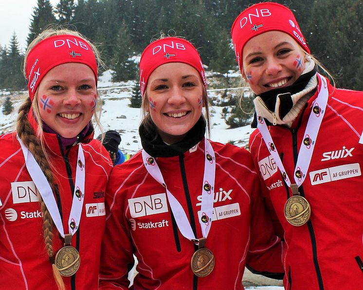 Karoline Erdal,Emilie Kalkenberg og Kristina Skjeval, stafett ungdom kvinner,junior-vm 2016 