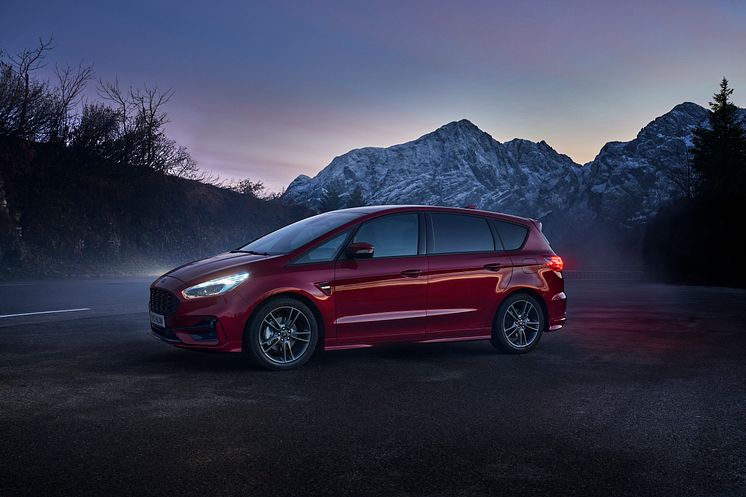 Ford S-MAX Galaxy Hybrid 2021