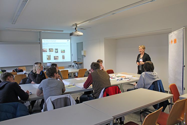 Mehr als 300 Schülerinnen und Schüler beim 6. Fachtag Informatik am 24. Januar 2017 an der Technischen Hochschule Wildau