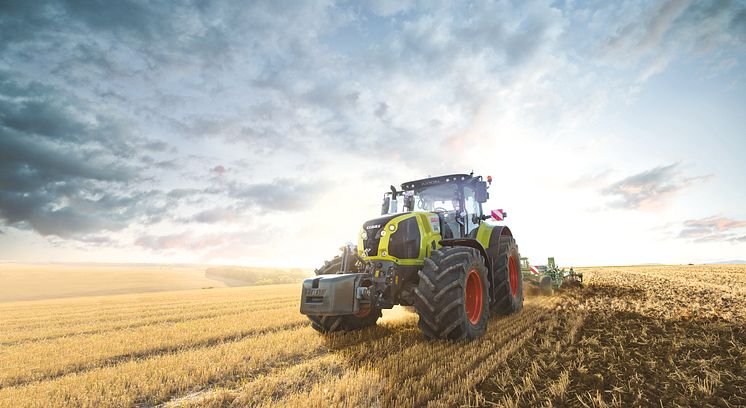 CLAAS traktor