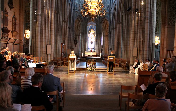 Dialogpredikan i domkyrkan