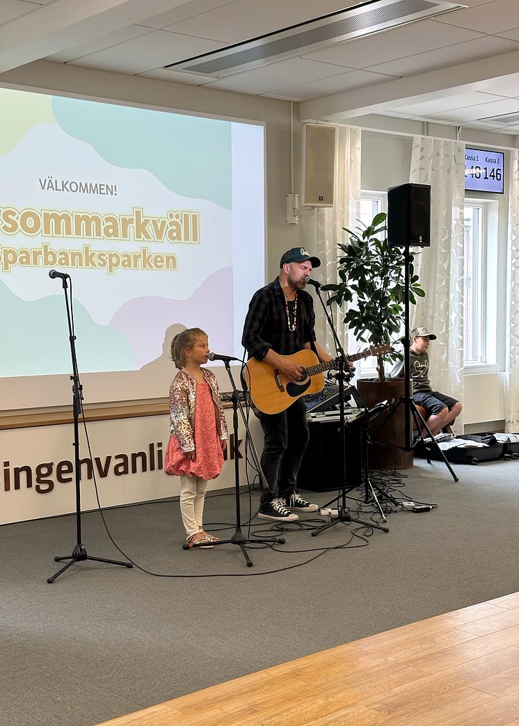 Stiko Per Larsson Försommarkväll i Sparbanksparken