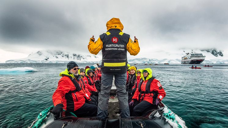 MS Maud small boat cruising and landing. Photo Karsten Bidstrup / Hurtigruten Expeditions