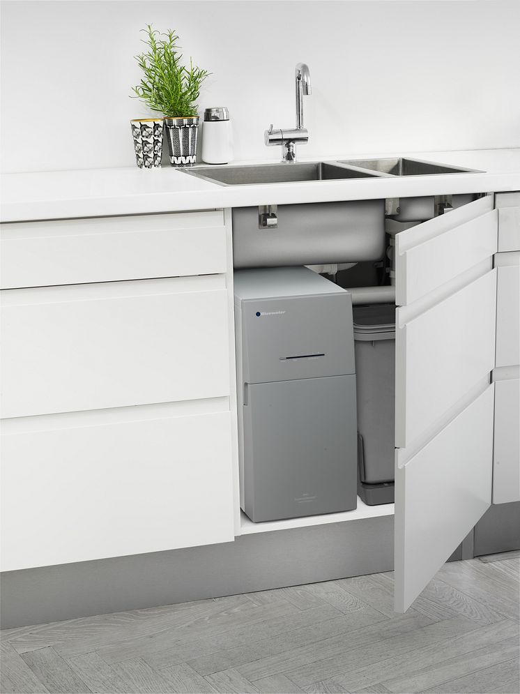 Bluewater PRO_in kitchen cabinet