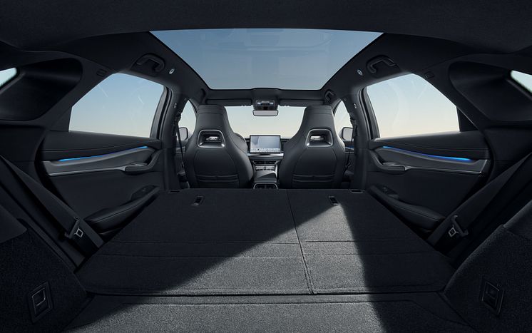 05、SEALION 7_LHD_Interior_Black_Large Space_download.jpg