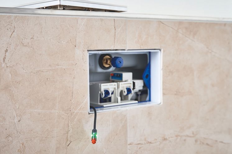 2022Setofoutletmountingandpowerconncetionbox(PCP)connectionplate  