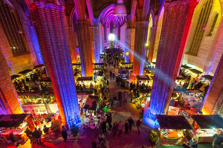 Weihnachtsmarkt St Marienkirche Frankfurt  Oder