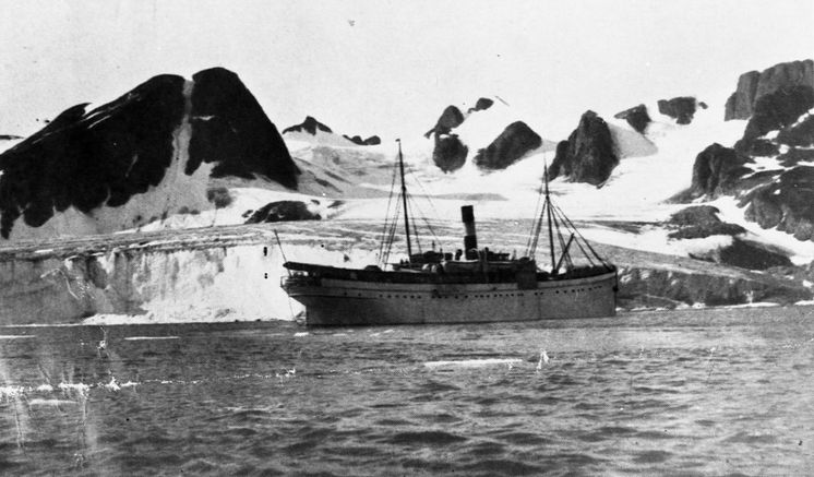 HRX DS Andenaes Svalbard.JPG