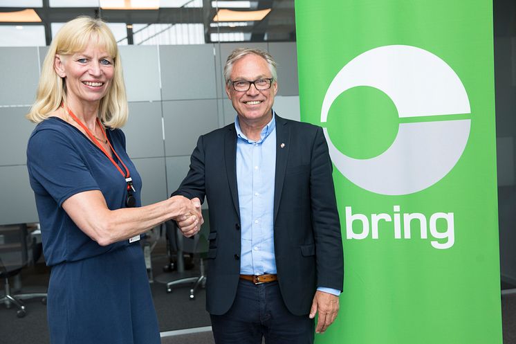 Sykkelpresident Harald Tiedemann Hansen og kommunikasjonsdirektør Elisabeth Gjølme i Posten er fornøyd med å kunne samarbeide om å gjennomføre sykkel-VM