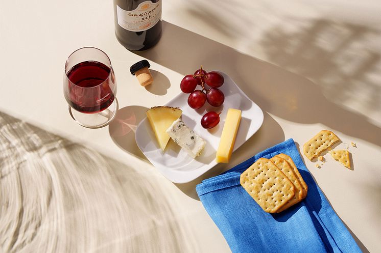 Discover Airlines_Cheese plate