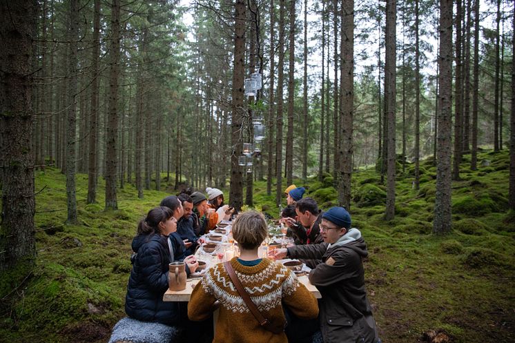 The Edible Country. test av bordet i Asa.