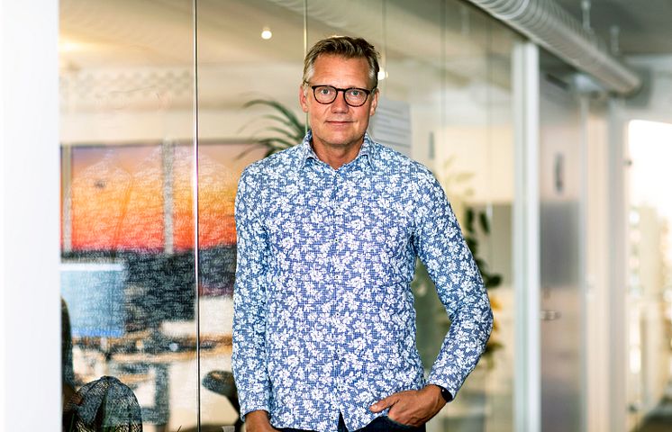 Andreas Lifvendahl, vd Imint mottagare av Uppsala universitets innovations- och entreprenörspris 2023