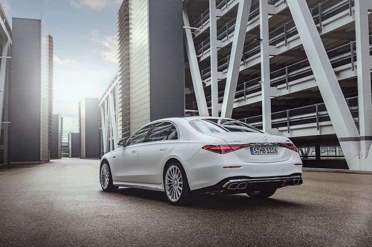 Mercedes-AMG S 63 E Performance 