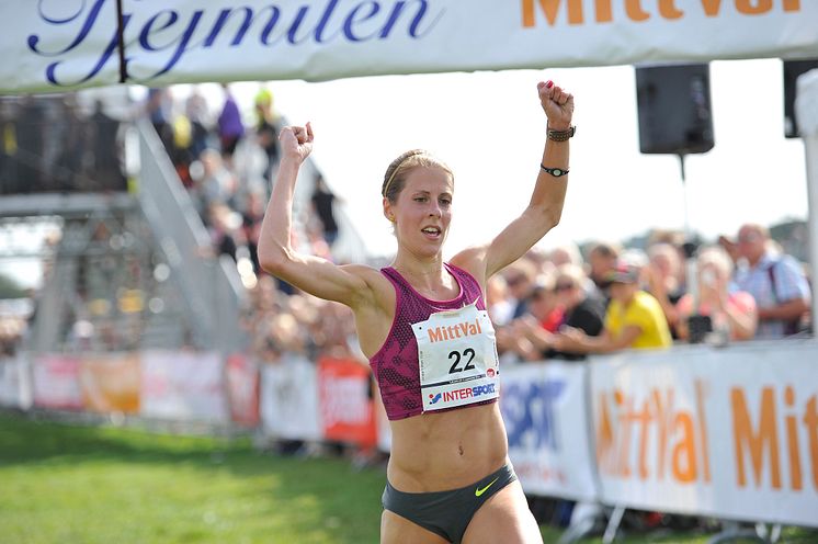 Charlotta Fougberg kom tvåa på 33:50