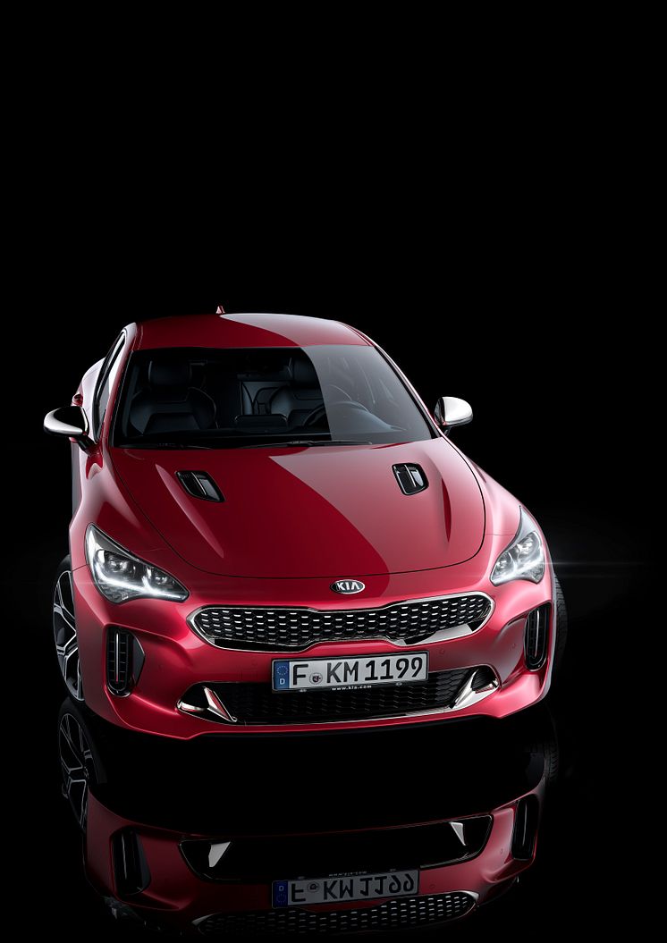 Kia Stinger GT Studio (9)_EU Spec