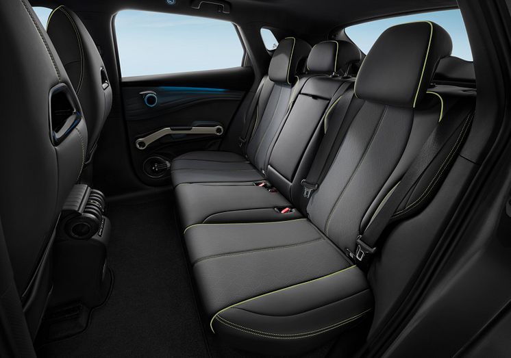20、ATTO3 2025_LHD_Interior_Rear Seat_download_JPG.jpg