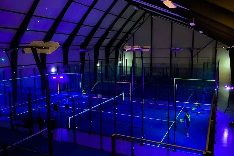 Padel i mørke_mobil (2)