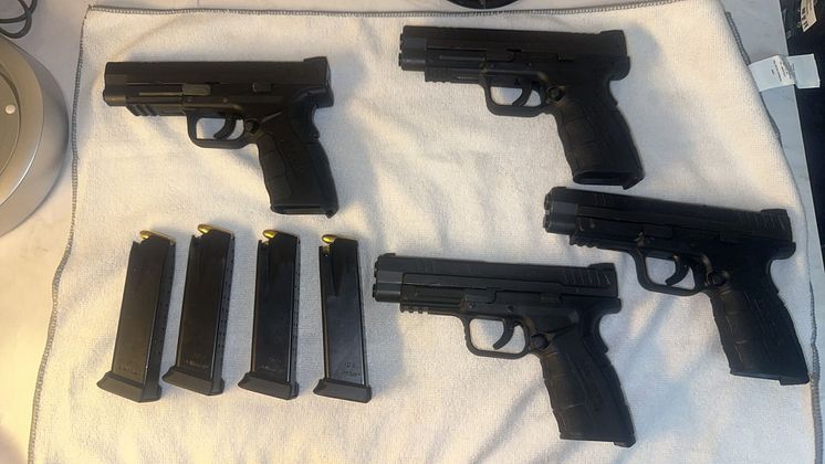 Guns and cartridges.jpg