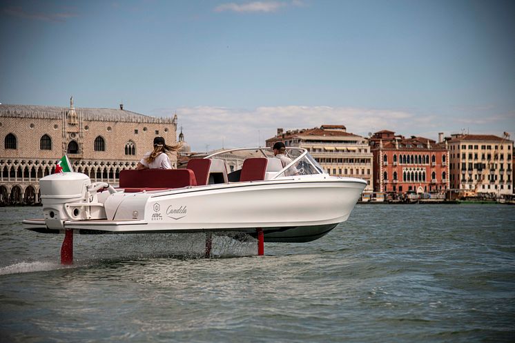 Candela C-7 in Venice