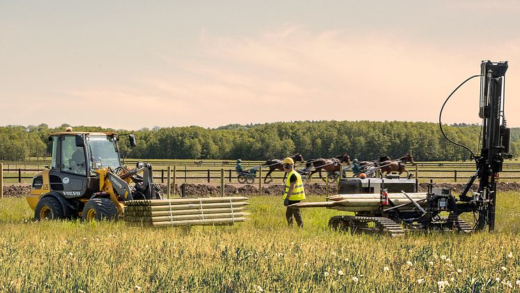 Volvo L25 Electric - staketbygge på Menhammar