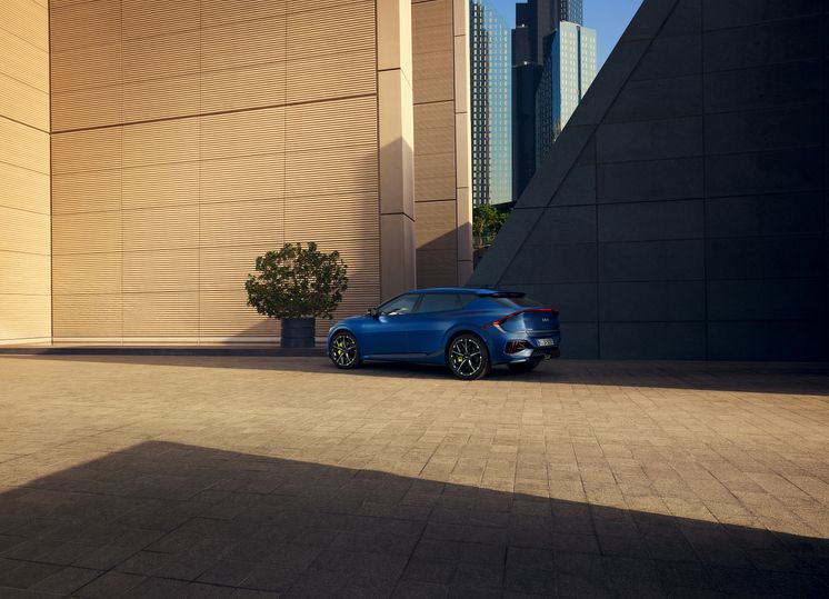 kia-new-ev6-gt-my25-YachtBlueMatt-static-highres-11634x8409.jpg