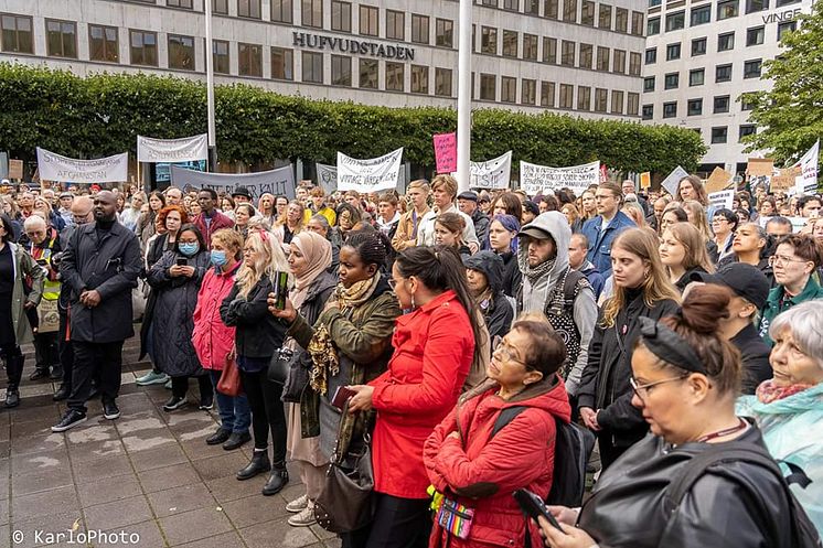 Norrmalmstorg 17 sept mot rasism KarlOPhoto