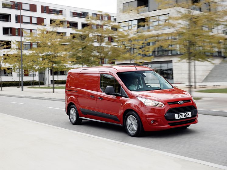 Ford Transit Connect med klasseledende  drivstofføkonomi og teknologiske løsninger