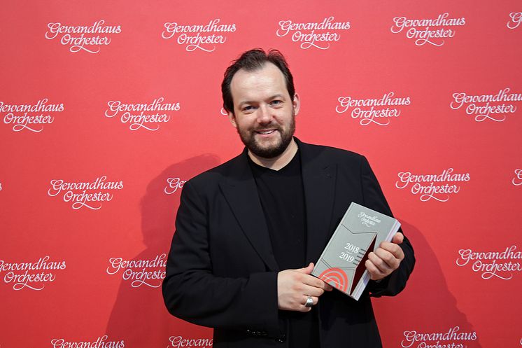 Gewandhauskapellmeister Andris Nelsons präsentiert das Program der 238. Saison des Gewanhausorchesters