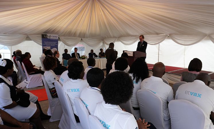 Scandinavian Biopharmas prövningsprogram i Afrika invigdes av Hälsoministeriet i Zambia tillsammans med den Svenska Ambassadören Henrik Cederin 