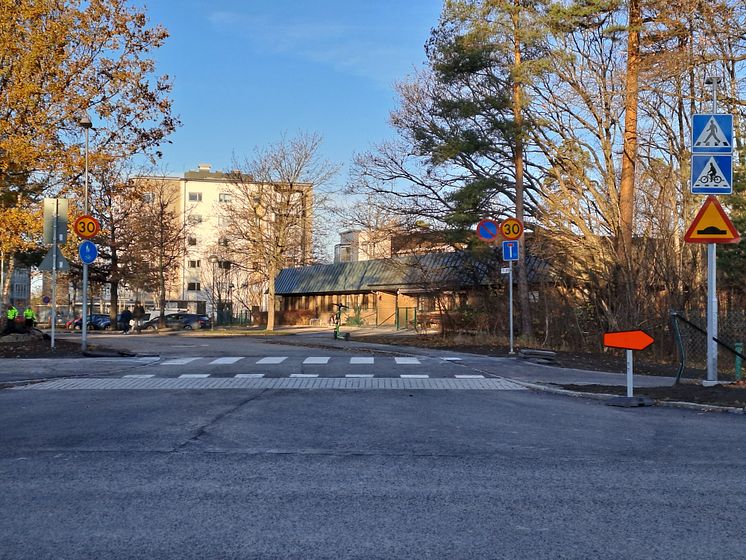 Regementsgatans norra cykelöverfart.jpg