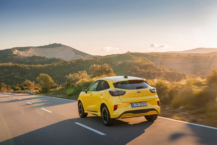 2025 Elektrisk SUV Puma Electric Yellow (6).jpg