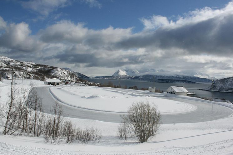 Skjervøy skøyte og ishockey Foto SSI